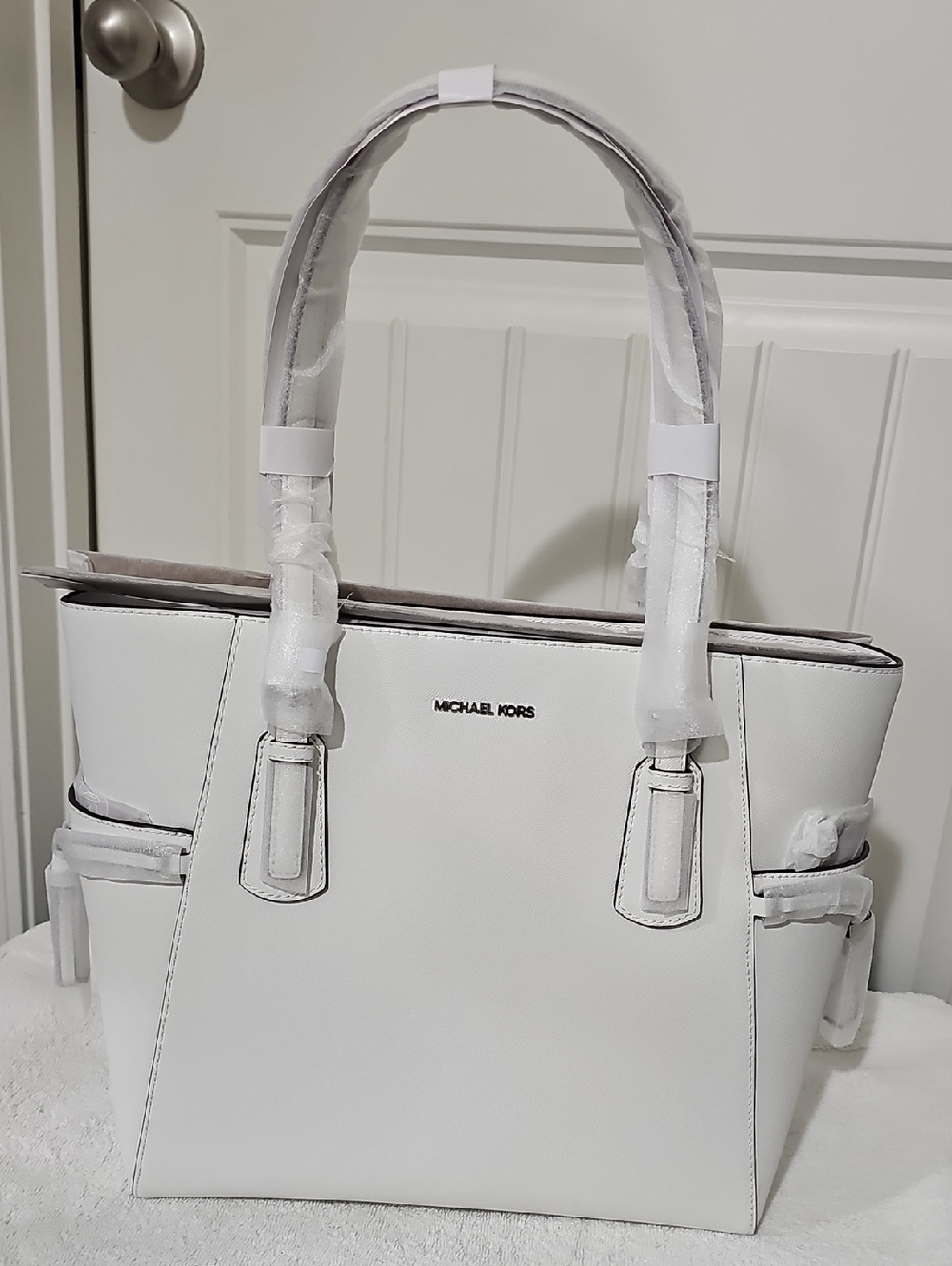 MICHAEL KORS White Leather Structured Tote